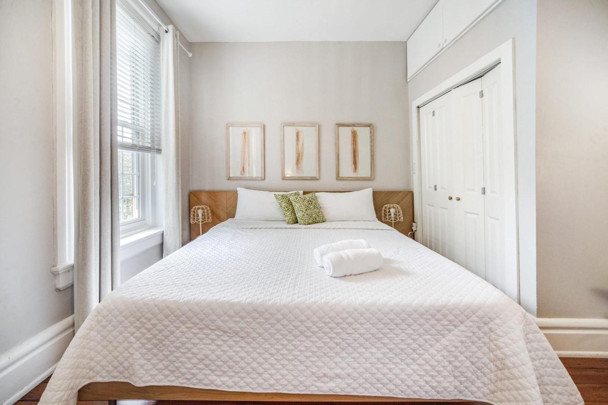 Urban Oasis Haven In St Catherine Holiday home *