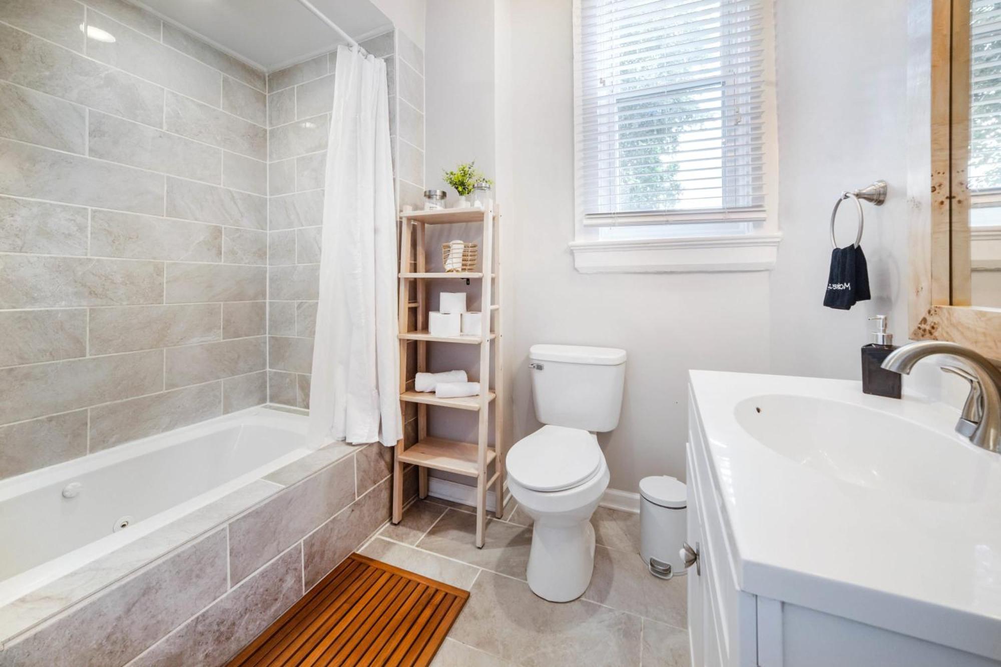 Holiday home Urban Oasis Haven In St Catherine *