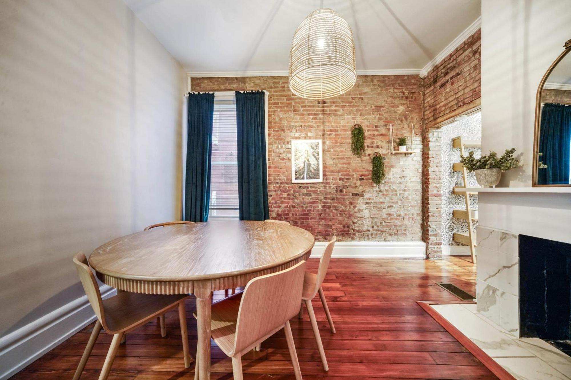 Urban Oasis Haven In St Catherine Holiday home *
